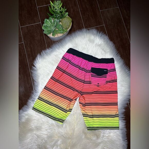 Hurley Multicolor Striped Shorts Sz 14/16 boys - Picture 3 of 3